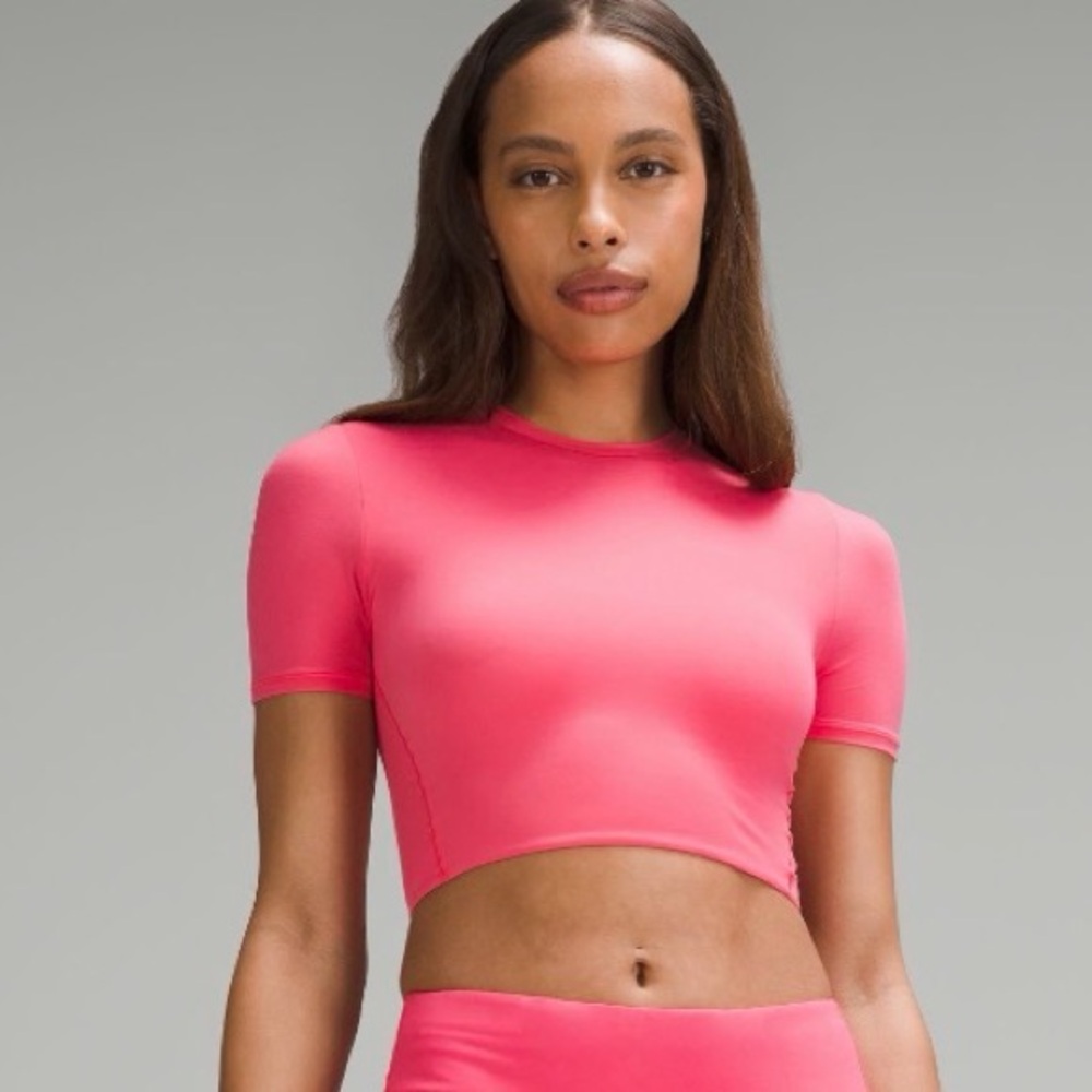 NWT Lululemon athletica wunder most nulu crewneck cropped t-shirt